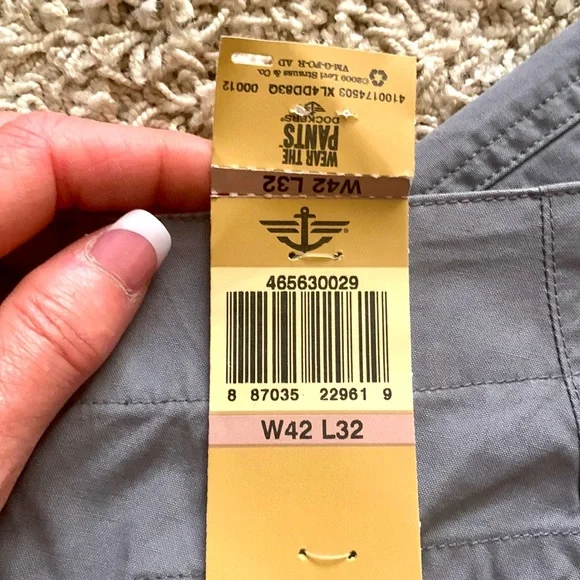 NEW⭐️DOCKERS⚓️Cargo Pants 42 X 32 Gray😎 - Picture 11 of 13